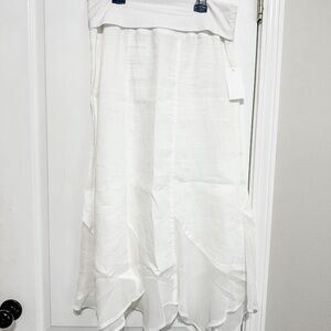 Elegant White Women's Skirt